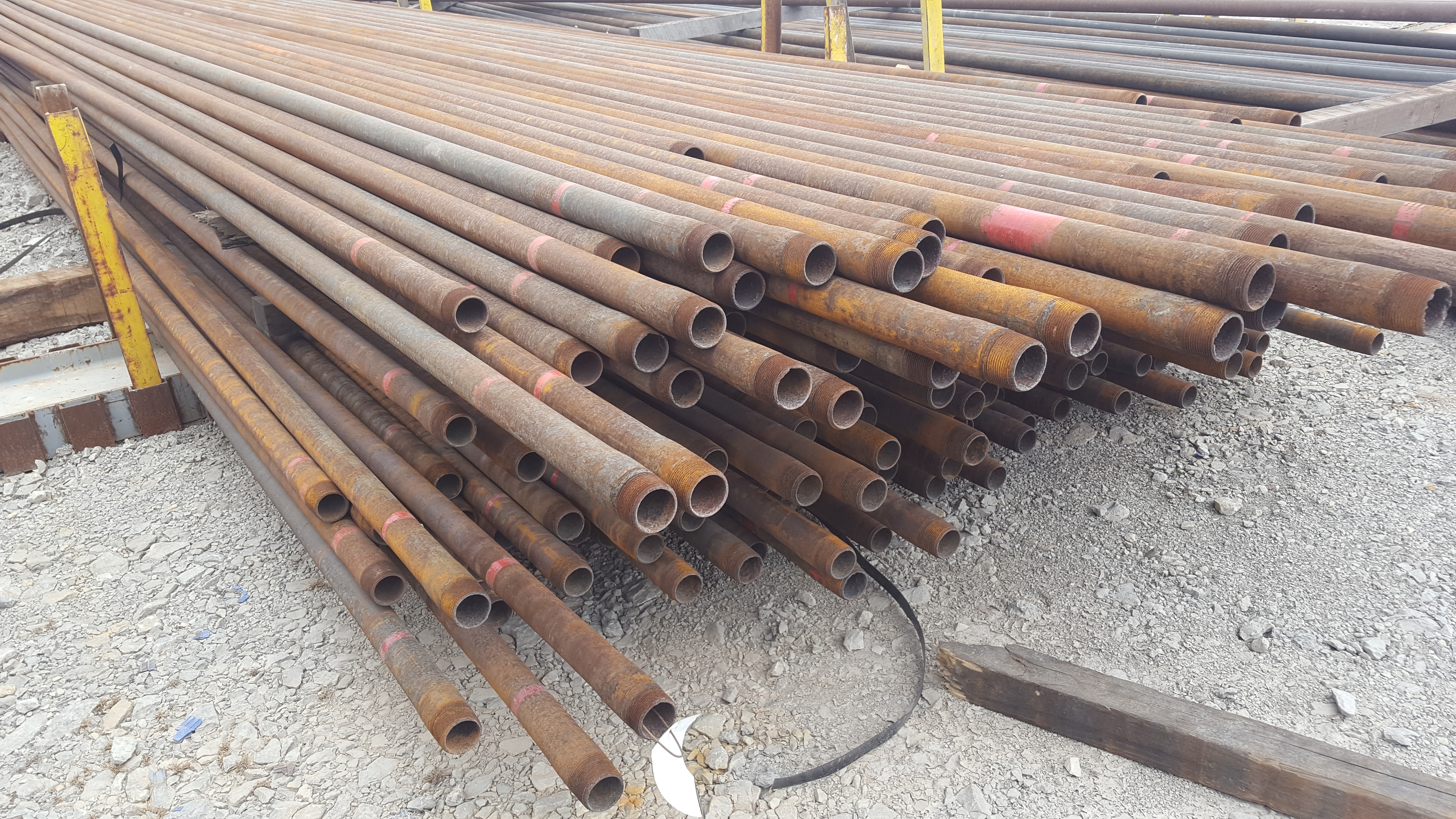 Used line pipe in Kansas City, 2-3/8